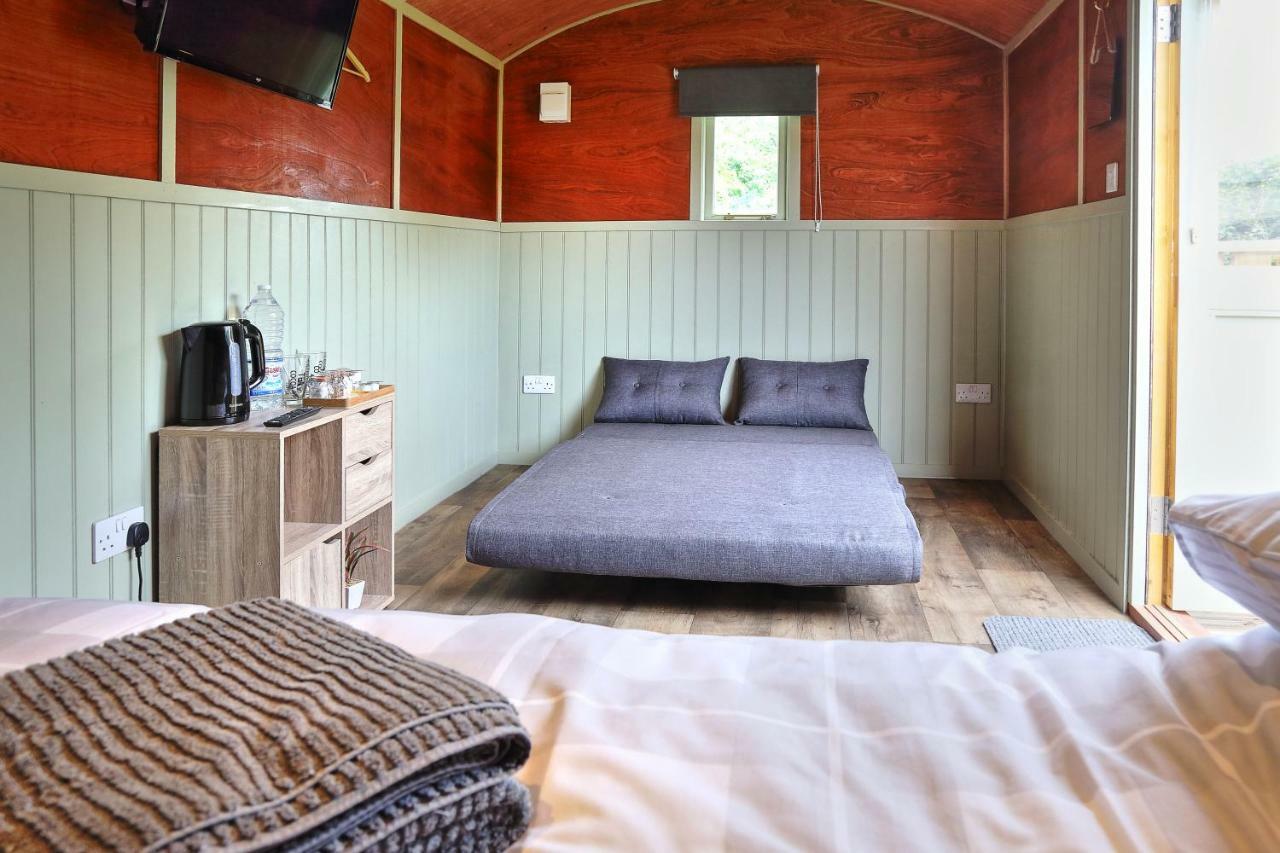 ويتبي Windmill Inn المظهر الخارجي الصورة